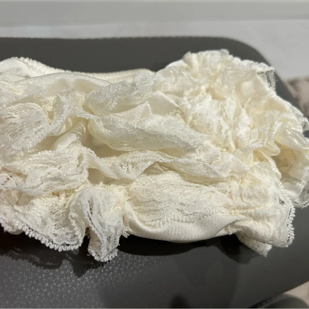 NWOT Set of 2 Vintage Look Lace Full Front and Back Ruffled Baby Bloomer